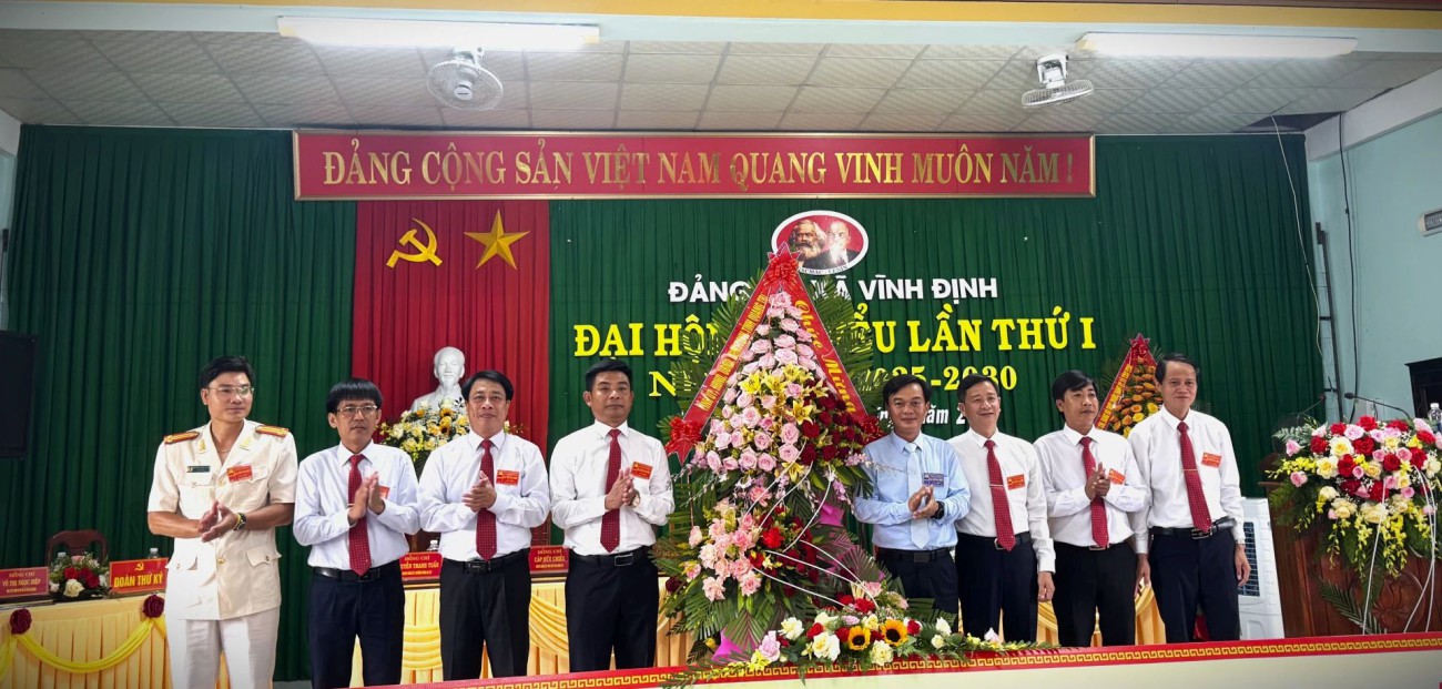 daihoivinhdinh01